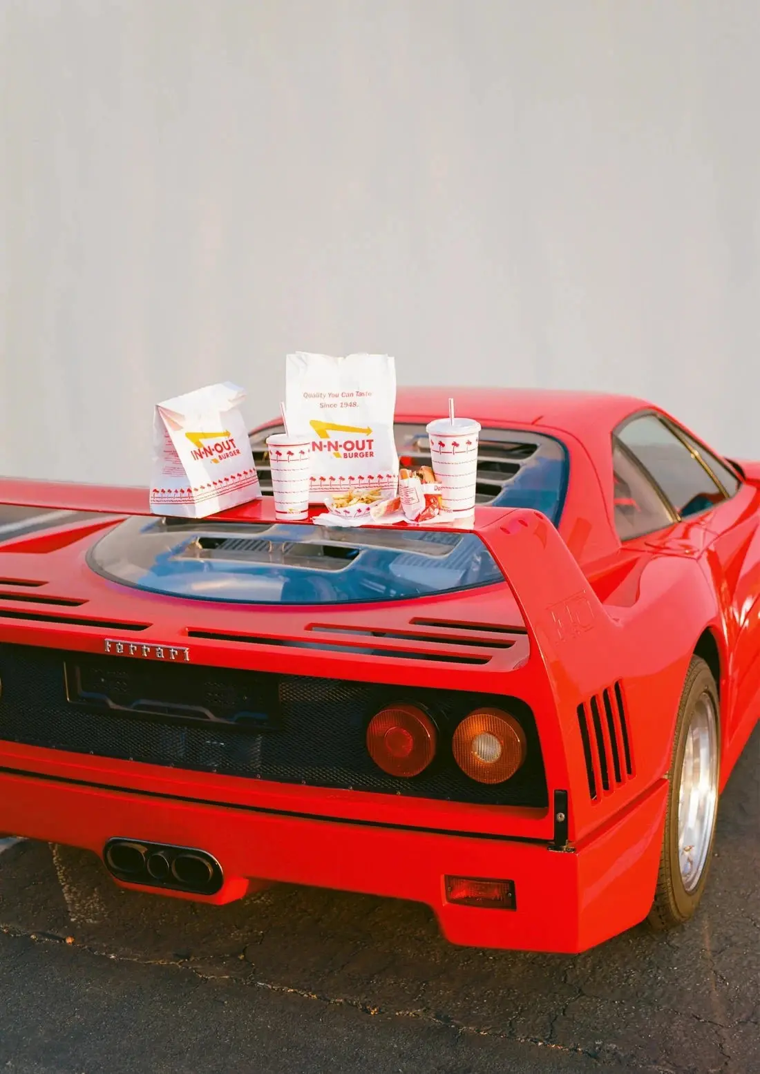 Ferrari F40 x In N Out