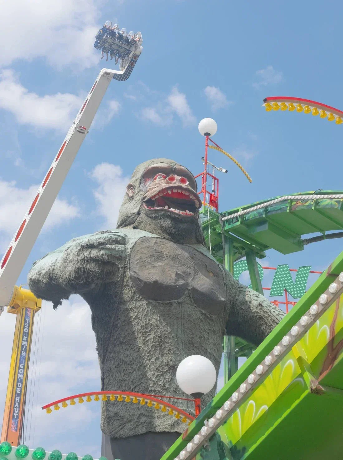Kong in Paris