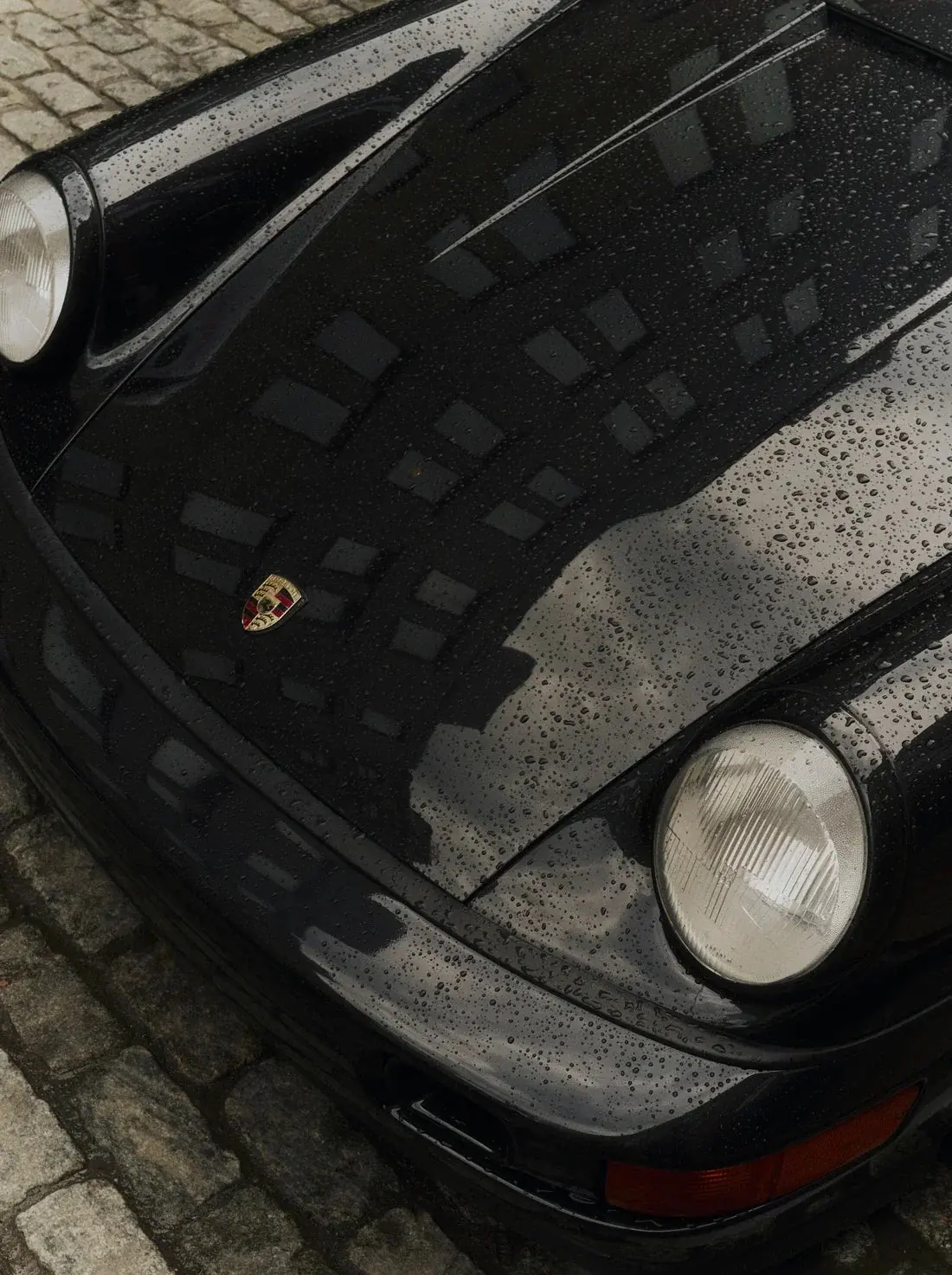 Porsche on cobbles 1