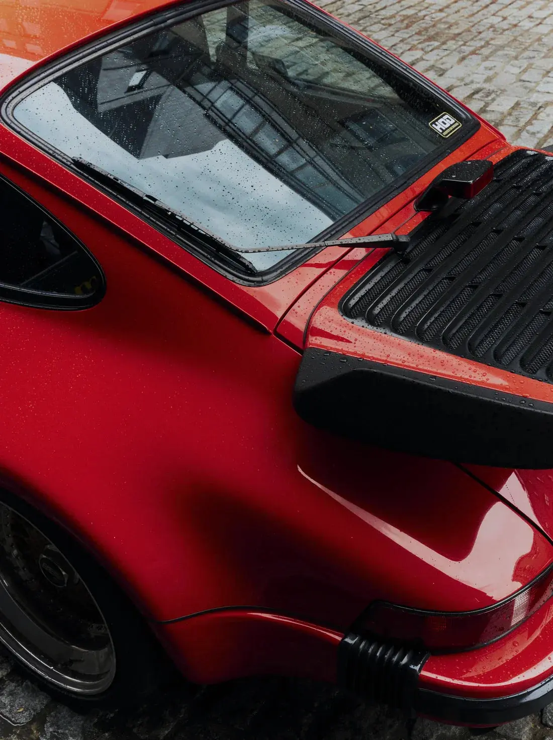 Porsche on cobbles 2