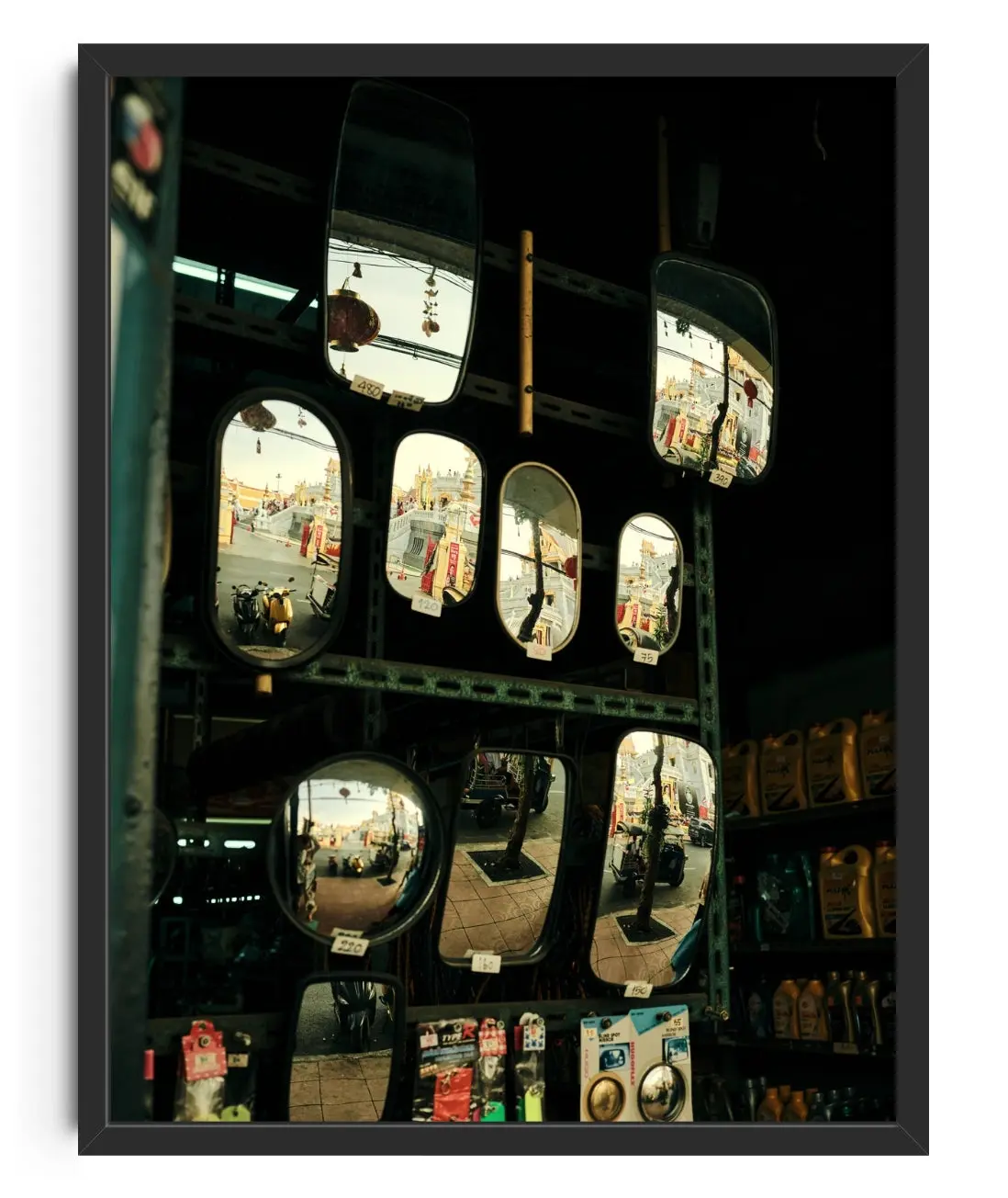Bus mirrors